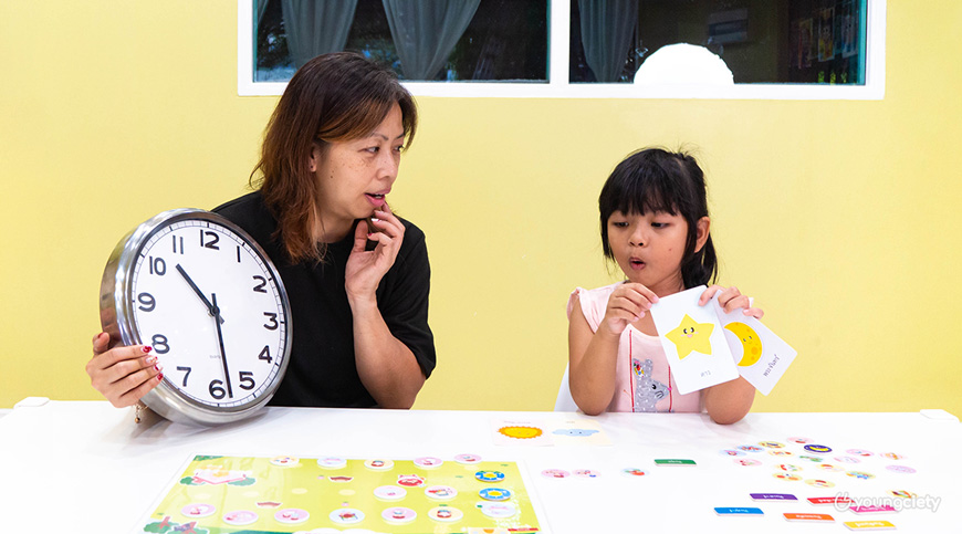 ครูแหม่มปลูกฝังเรื่องวินัยในเด็ก ผ่านการเล่นกิจกรรม
